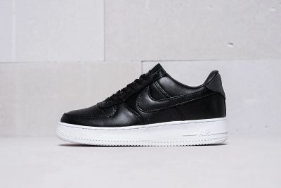 Лот: 11176010. Фото: 1. Кроссовки Nike Air Force 1 Low... Кеды, кроссовки, слипоны