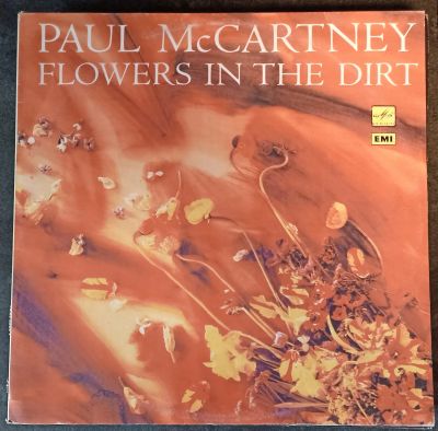 Лот: 20225565. Фото: 1. LP Paul McCartney - Flowers In... Аудиозаписи