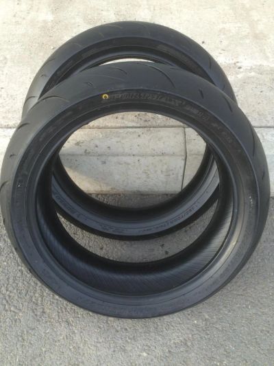 Лот: 5579078. Фото: 1. Комплект моторезины 17" Dunlop... Шины