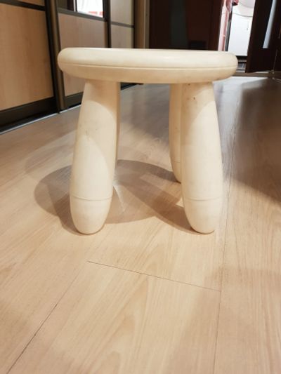 Лот: 25314463. Фото: 1. Табурет детский IKEA Mammut. Столики, стулья, парты