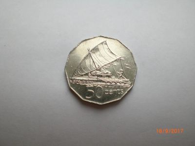 Лот: 10307302. Фото: 1. Фиджи. 50 центов 1999. Крупная... Австралия и Океания