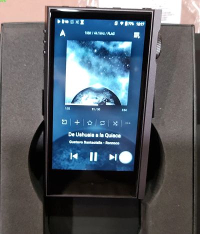 Лот: 19427645. Фото: 1. Astell&Kern KANN MAX, like new... Плееры