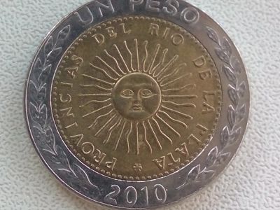 Лот: 14569296. Фото: 1. Монета Аргентины 1 песо. Америка