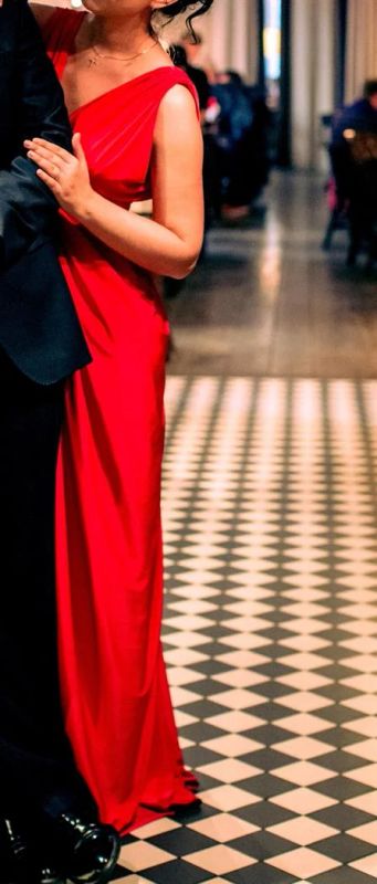 Лот: 3487863. Фото: 1. Платье (размер 42-44, одето один... Платья