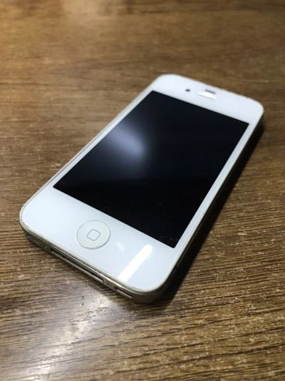 Лот: 10021275. Фото: 1. Смартфон iPhone 4S 8GB. Смартфоны