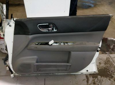 Лот: 11068638. Фото: 1. Дверь subaru forester sg5. Кузов