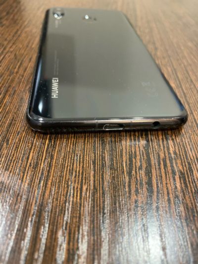 Лот: 15058613. Фото: 1. Huawei nova 3 (без обмена). Смартфоны