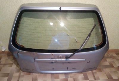 Лот: 14485622. Фото: 1. дверь автомобиля Toyota Starlet. Кузов