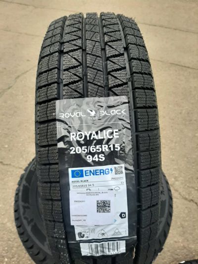 Лот: 23697572. Фото: 1. 205/65 R15 94S Royal Black Royal... Шины