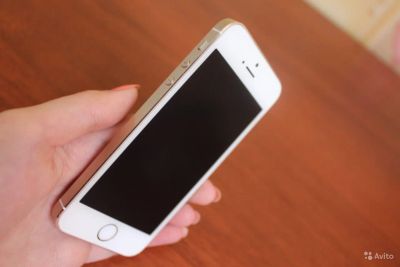 Лот: 6232844. Фото: 1. iPhone 5S 32GB GOLD. Смартфоны