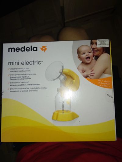 Лот: 15105180. Фото: 1. Молокоотсос электрический Medela... Всё для кормления