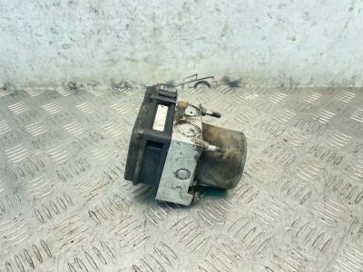 Лот: 25601059. Фото: 1. блок abs Hyundai Getz. Двигатель и элементы двигателя