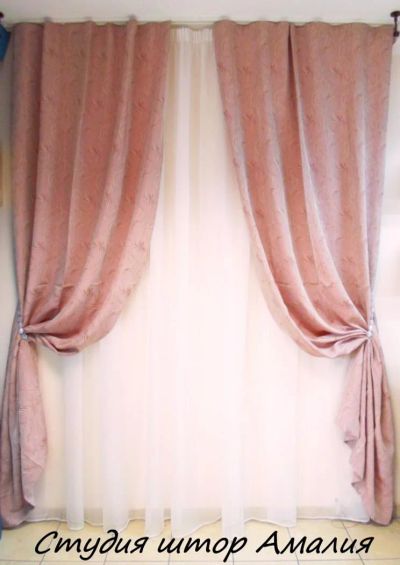 Лот: 5259806. Фото: 1. Портьеры из жаккардового полотна... Шторы, тюль