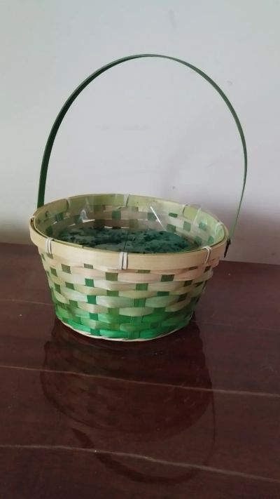 Лот: 25944682. Фото: 1. Декоративная корзинка. Гирлянды, шарики, новогодние аксессуары