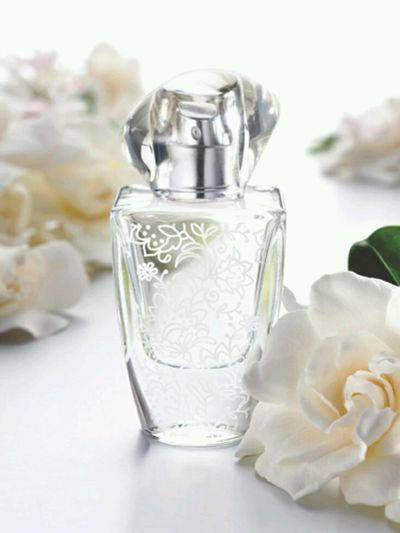 Лот: 11280310. Фото: 1. Новая парфюмерная вода Avon Amour. Женская парфюмерия