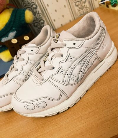 Лот: 19125308. Фото: 1. Кроссовки ASICS. Кеды, кроссовки