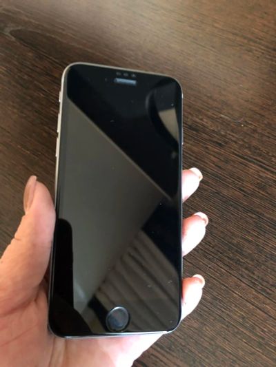 Лот: 11353485. Фото: 1. IPhone 6 space grey 16gb. Смартфоны