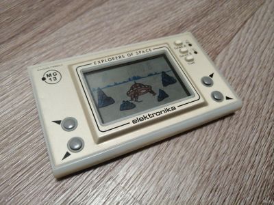 Лот: 14951387. Фото: 1. Игра электроника Explorer of space. Детские настольные игры