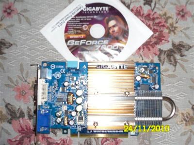 Лот: 637414. Фото: 1. Видеокарта GeForce 7600 256mb... Видеокарты
