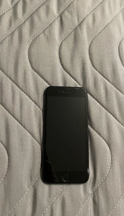 Лот: 15212533. Фото: 1. iPhone 7, 128 Гб. Смартфоны
