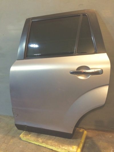 Лот: 9879386. Фото: 1. Задняя левая дверь авто Mazda... Кузов