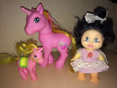 Лот: 12232421. Фото: 1. Милые лошадки и их очаровательная... Куклы и аксессуары