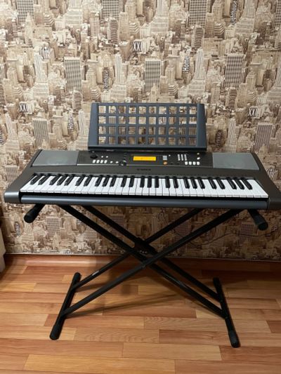 Лот: 18578997. Фото: 1. Синтезатор yamaha psr-r300. Клавишные