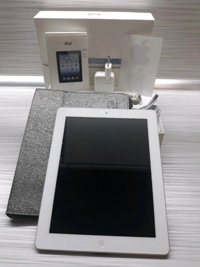 Лот: 12519205. Фото: 1. Ipad 3 16 gb white. Планшеты