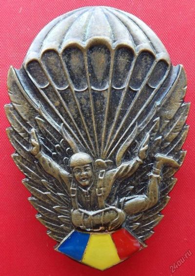 Лот: 5748409. Фото: 1. (№4498-К) знак "Парашютист" (3... Сувенирные