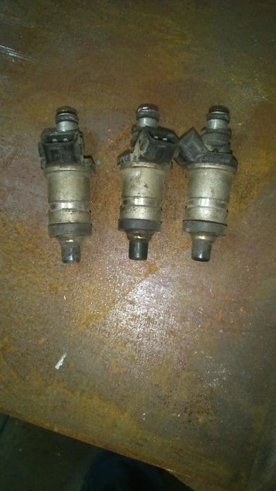 Лот: 10062093. Фото: 1. Форсунка Honda D15B. Двигатель и элементы двигателя