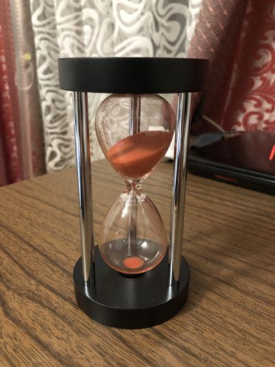 Лот: 25890226. Фото: 1. Часы песочные Высота 18 см Диаметр... Часы настенные, настольные