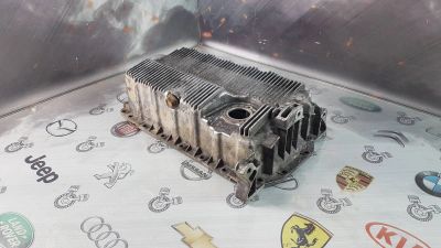 Лот: 23583977. Фото: 1. Поддон Volkswagen Jetta BSE 06A103603AJ. Двигатель и элементы двигателя
