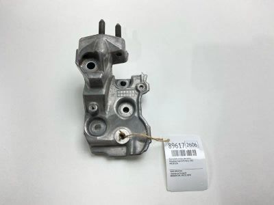 Лот: 23320636. Фото: 1. Кронштейн опоры двигателя Mitsubishi... Двигатель и элементы двигателя