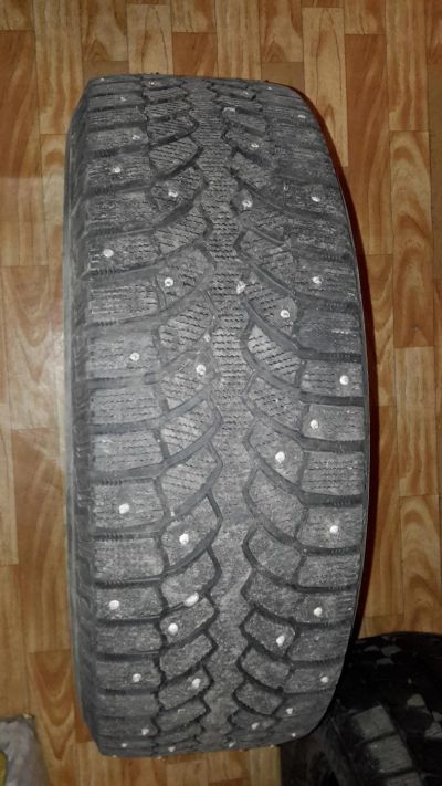 Лот: 6780167. Фото: 1. Резина зимняя шипы bridgestone... Шины