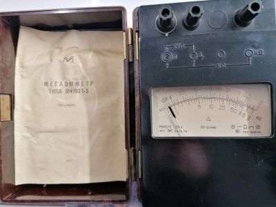 Лот: 18610793. Фото: 1. Мегаомметр. Радиолюбительский инструмент