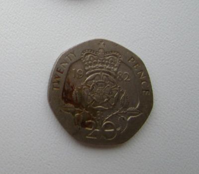 Лот: 5856511. Фото: 1. Великобритания 20 пенсов 1982. Великобритания и острова