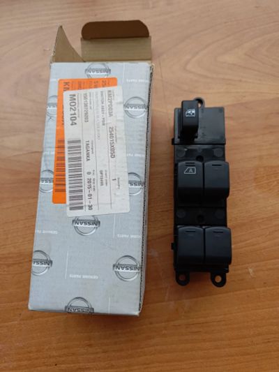 Лот: 22139901. Фото: 1. Выключатель стеклоподъемника nissan... Электрооборудование