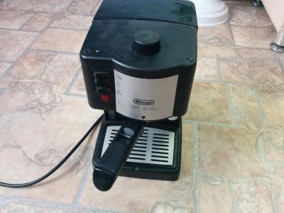Лот: 4604101. Фото: 1. Неисправная кофеварка DeLonghi. Чайники, кофемашины, кулеры