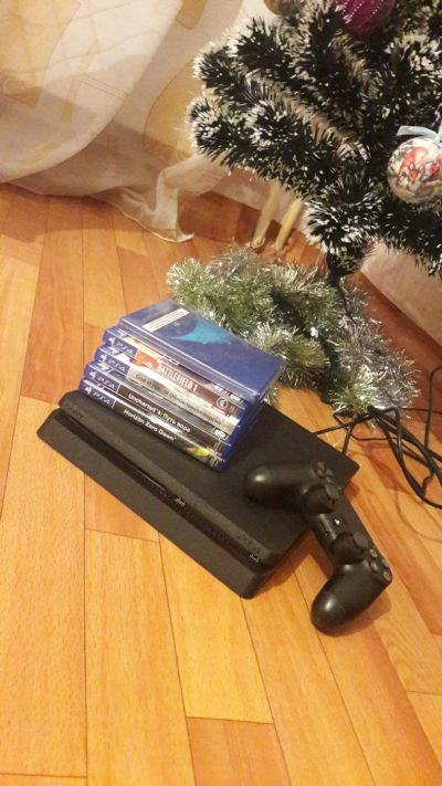 Лот: 10855067. Фото: 1. Sony PlayStation 4 Slim /ps4... Игровые приставки, консоли