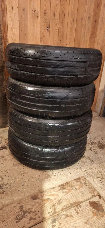 Лот: 25192571. Фото: 1. Шины 195/65 R15 Bridgestone летние... Шины