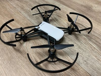 Лот: 14575984. Фото: 1. Квадрокоптер DJI Tello. Квадрокоптеры