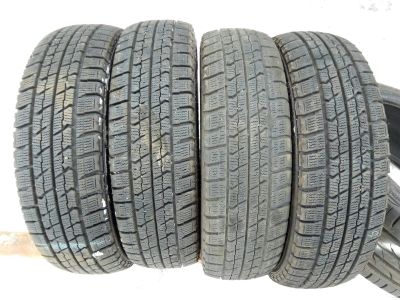 Лот: 13118558. Фото: 1. #143 165/70 R14 Goodyear Ice Navi... Шины
