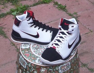 Лот: 783714. Фото: 1. новыа nike air max bizness обувь... Кеды, кроссовки, слипоны