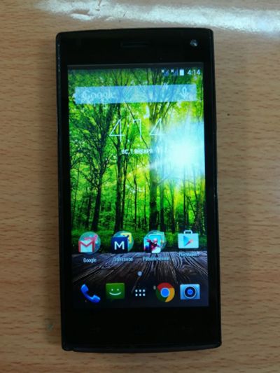 Лот: 14279486. Фото: 1. 4.5 Смартфон Fly FS451. Смартфоны