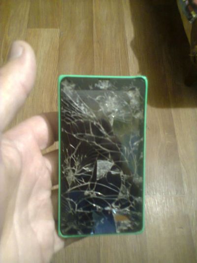 Лот: 9972023. Фото: 1. смартфон NOKIA разбит. Смартфоны