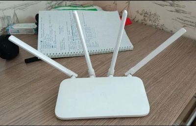 Лот: 24988509. Фото: 1. Wifi роутер xiaomi mi router 4C... Маршрутизаторы (роутеры)