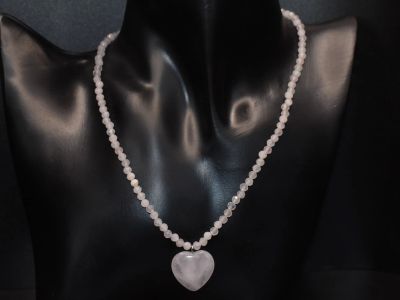 Лот: 21282276. Фото: 1. Чокер с кулоном: Розовый Кварц... Колье