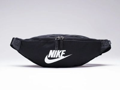 Лот: 12441365. Фото: 1. Поясная сумка Nike. Сумки