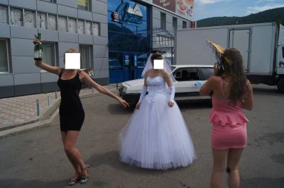 Лот: 3390283. Фото: 1. Свадебное платье. Другое (свадебная мода)