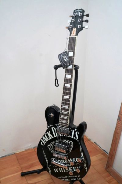 Лот: 16249856. Фото: 1. Peavey Jack Daniels Guitar Электрогитара... Гитары